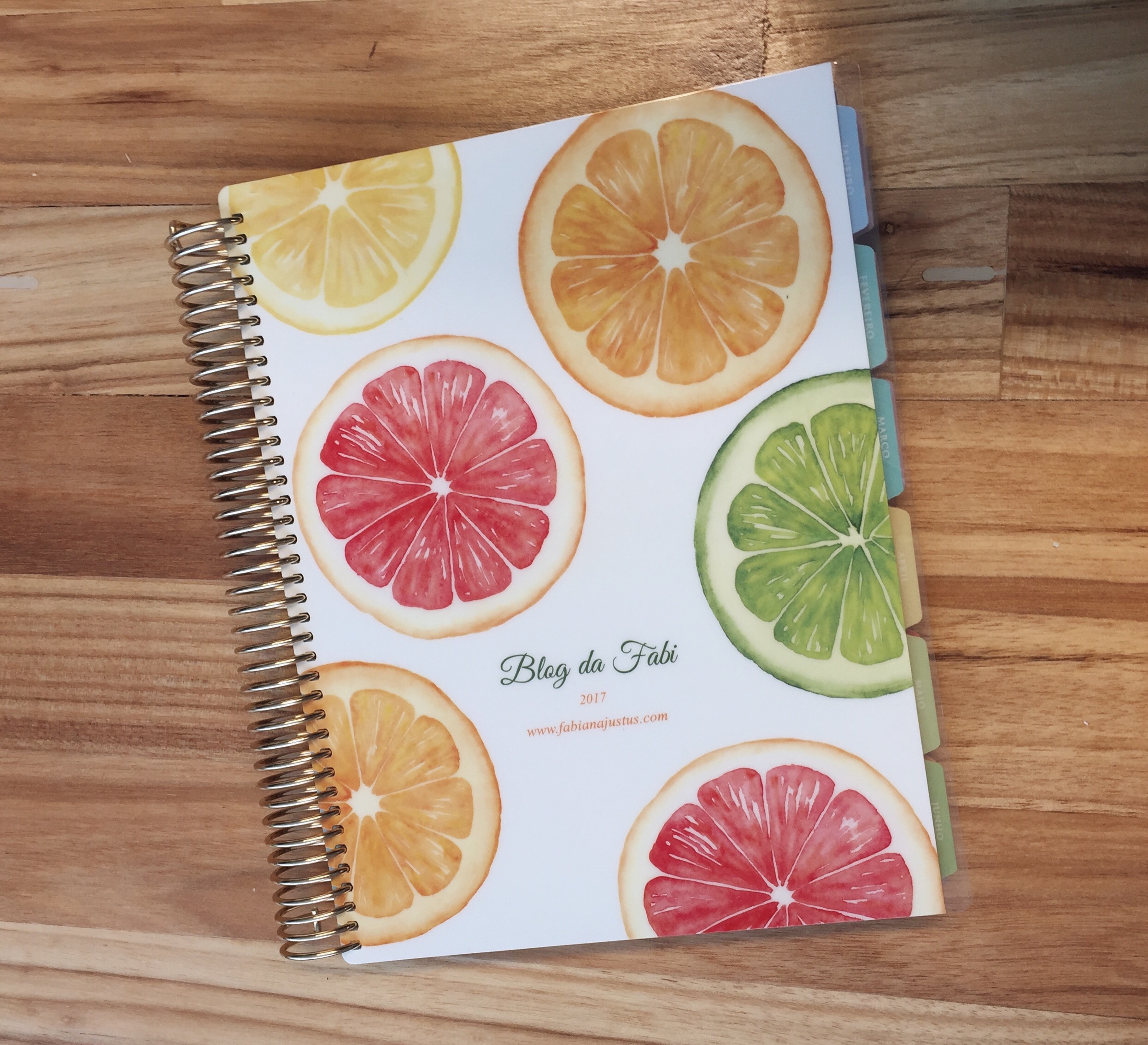 Escolhi essa capa, mas ela é removível e tem muitas opções de estampas! Todas lindas!